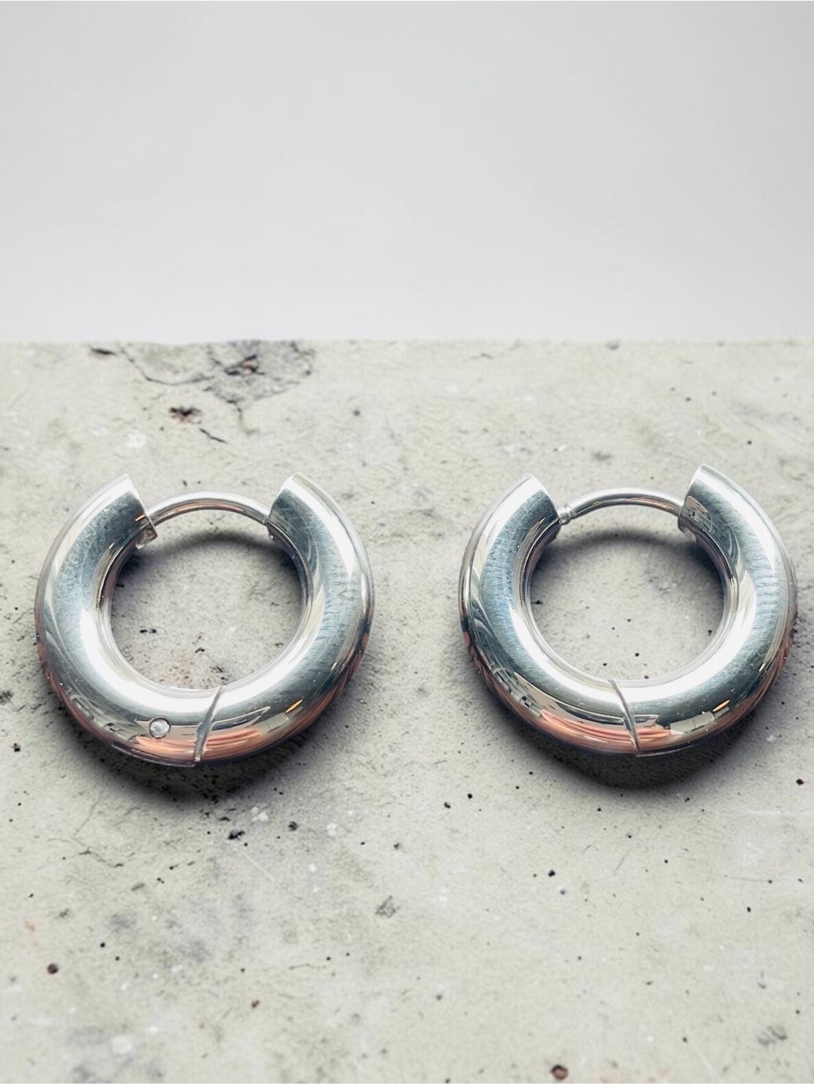 Hoops