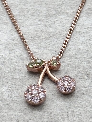 Necklace CHERRY MUSE Necklace CHERRY MUSE