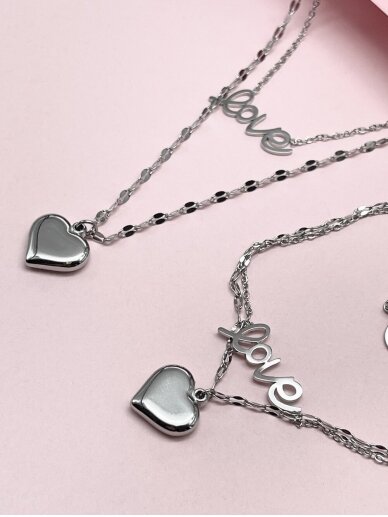 Necklace LOVE IS IN THE AIR 1